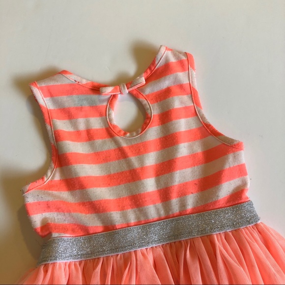 Lilt Dress - Picture 2 of 7